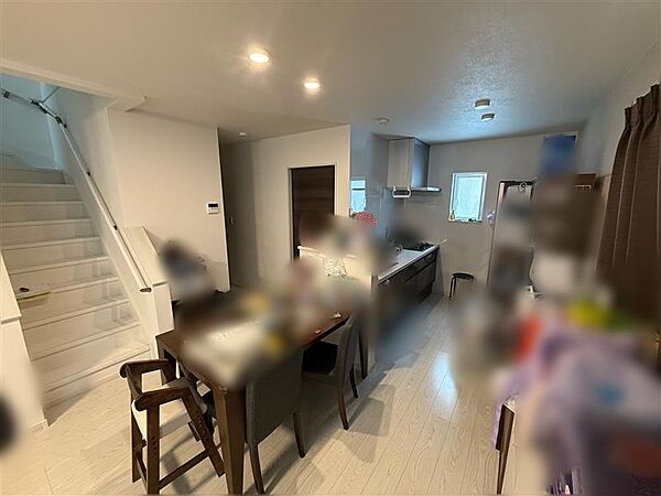 detached 北海道旭川市末広六条５丁目613-23
地図を見る