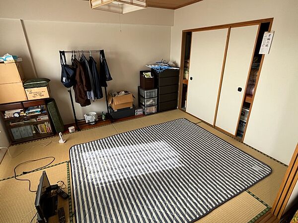 apartment 北海道釧路市浪花町１２丁目
地図を見る
