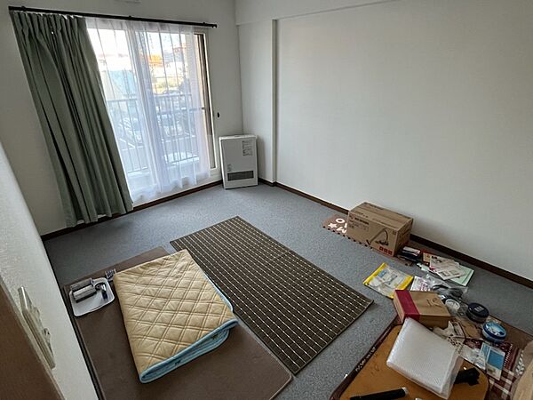 apartment 北海道釧路市浪花町１２丁目
地図を見る