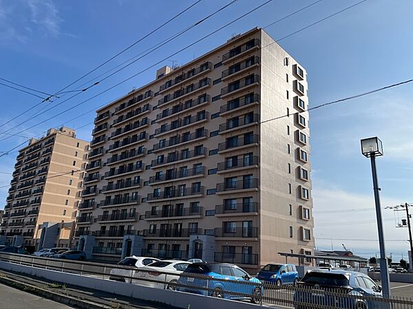 apartment 北海道釧路市浪花町１２丁目
地図を見る