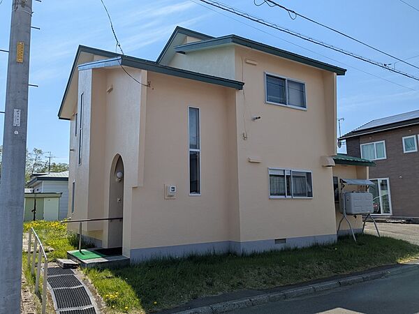 detached 北海道釧路市美原２丁目23-10
地図を見る