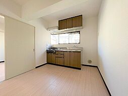 メゾン大森 201 2階1Kのリビング/ダイニング