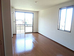 シャーメゾンドリーム 107 1階1LDKのリビング/ダイニング