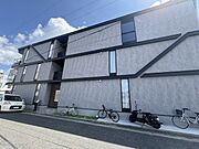 手柄駅より徒歩5分 築1年8ヶ月 3階建の賃貸物件