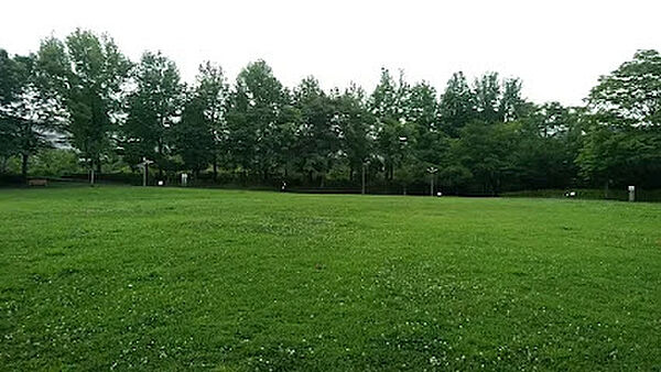 鶴牧西公園まで徒歩5分
