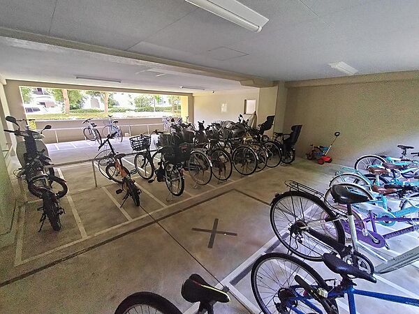 屋内の駐輪場