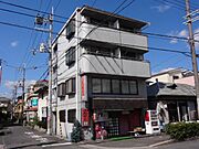 富田駅より徒歩15分 4階 築35年8ヶ月の賃貸物件