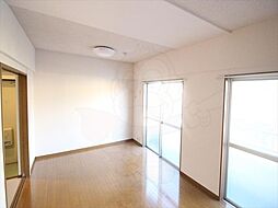 JR東海道・山陽本線 高槻駅 徒歩13分の賃貸マンション 2階1DKのリビング/ダイニング