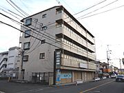 富田駅より徒歩10分 2階 築36年の賃貸物件