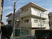 富田駅より徒歩10分 3階 築33年9ヶ月の賃貸物件