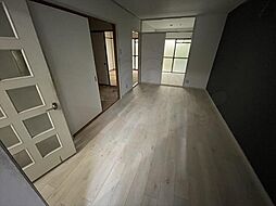 阪急京都本線 富田駅 徒歩18分の賃貸マンション 1階3LDKのリビング/ダイニング