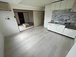 JR東海道・山陽本線 高槻駅 徒歩18分の賃貸マンション 2階2DKのリビング/ダイニング