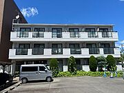 南茨木駅より徒歩3分 築32年4ヶ月 3階建の賃貸物件