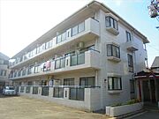 高槻市駅より徒歩23分 築33年2ヶ月 3階建の賃貸物件