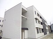 高槻市駅より徒歩19分 築7年5ヶ月 3階建の賃貸物件