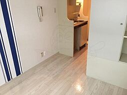 メゾンドトレイユ 2階ワンルームのリビング/ダイニング