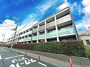 緑地公園駅より徒歩8分 地下1階 築14年2ヶ月の賃貸物件