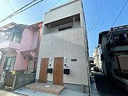 高槻駅より徒歩10分 築4年2ヶ月 3階建の賃貸物件