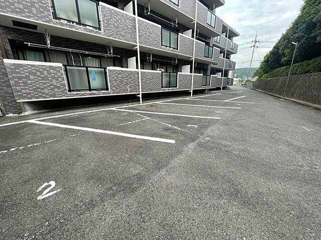 7 / 9
