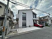 富田駅より徒歩12分 2階 築9年10ヶ月の賃貸物件