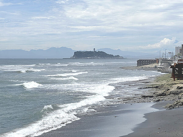 稲村ケ崎海岸まで1030ｍ