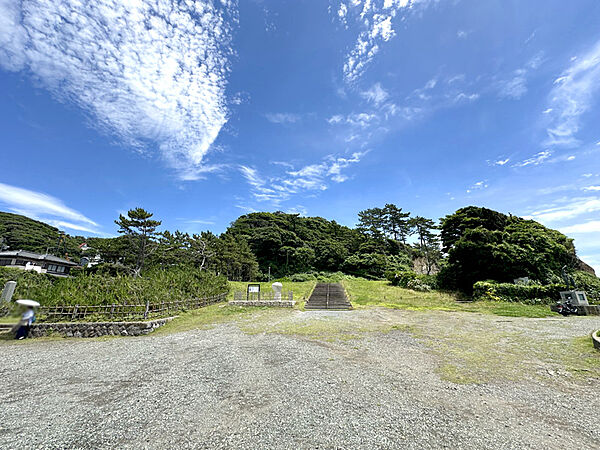 現地から1220ｍ稲村ケ崎公園
