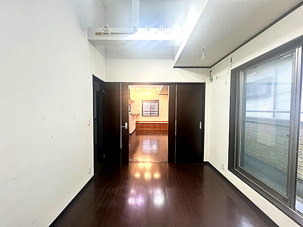 洋室（リフォーム工事前）