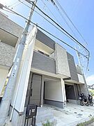 新羽駅より徒歩14分 築2年10ヶ月 3階建の賃貸物件