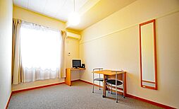 多摩都市モノレール 柴崎体育館駅 徒歩6分の賃貸アパート 1階1Kのリビング/ダイニング