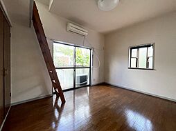 多摩都市モノレール 程久保駅 徒歩22分の賃貸アパート 2階1Kのリビング/ダイニング