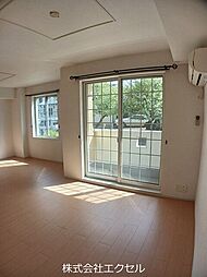 JR五日市線 武蔵引田駅 徒歩18分の賃貸アパート 1階1LDKのリビング/ダイニング