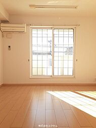 多摩都市モノレール 万願寺駅 徒歩8分の賃貸アパート 2階1LDKのリビング/ダイニング