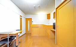 JR青梅線 東青梅駅 徒歩16分の賃貸アパート 2階1Kのリビング/ダイニング