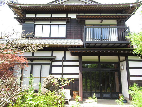 detached 新潟県佐渡市東大通1220-7