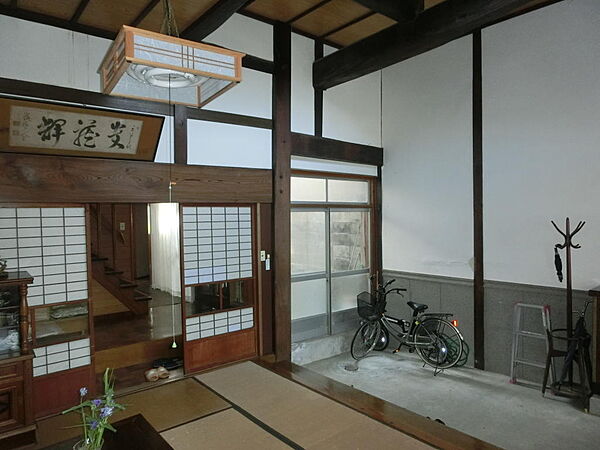 和室　土間