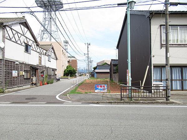 外観　角地　周辺　