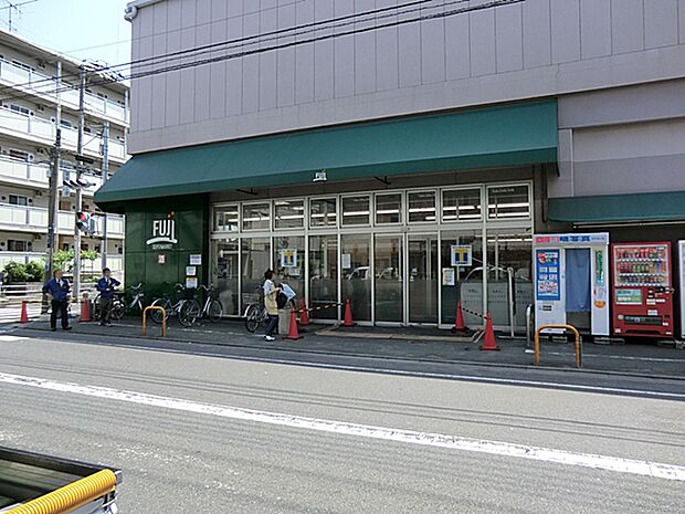 SUPER MARKET FUJI(スーパーマーケットフジ) 羽田店　550ｍ