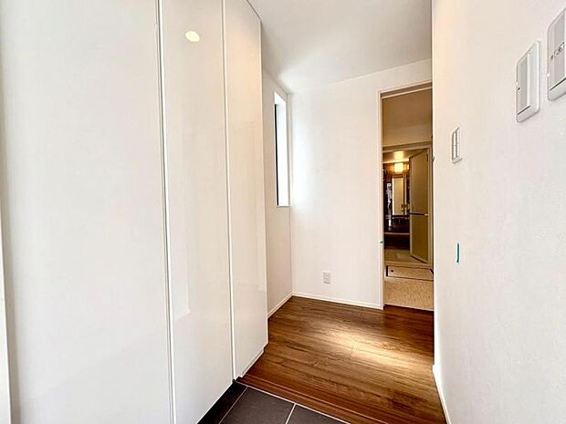 今後ご家族の「行ってきます」「ただいま」が行き交う空間になることでしょう。