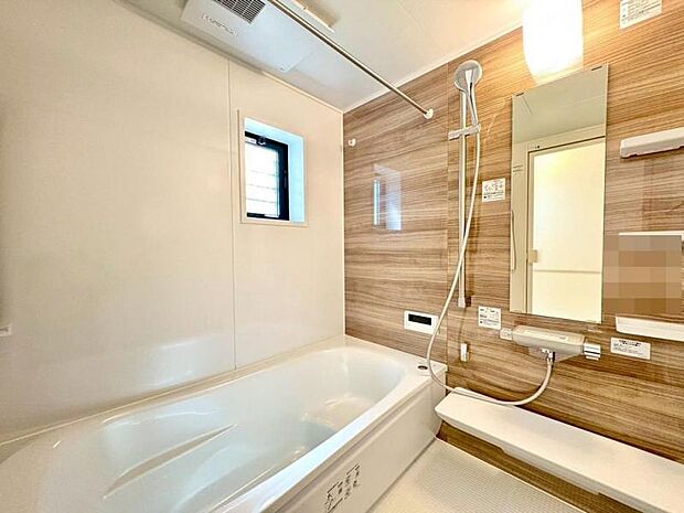 浴槽や洗い場の広い1坪サイズの浴室はご家族との貴重なコミュニケーションの場所として重宝されます。