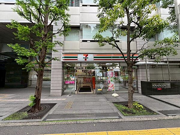 セブン-イレブン 神谷町駅東店　900ｍ