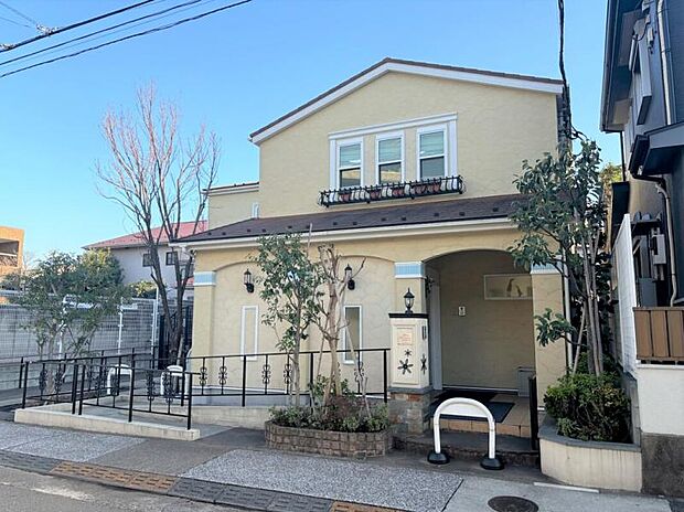 ポピンズナーサリースクール洗足 140m