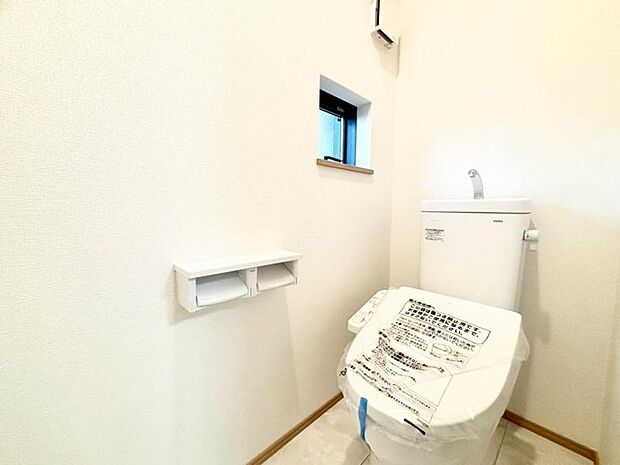 毎日使う場所だからこそ、使い勝手を考慮しました。白を基調に、飽きのこない空間は質感豊かな仕上がりとなっております。