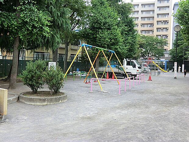 大森山谷公園 70m