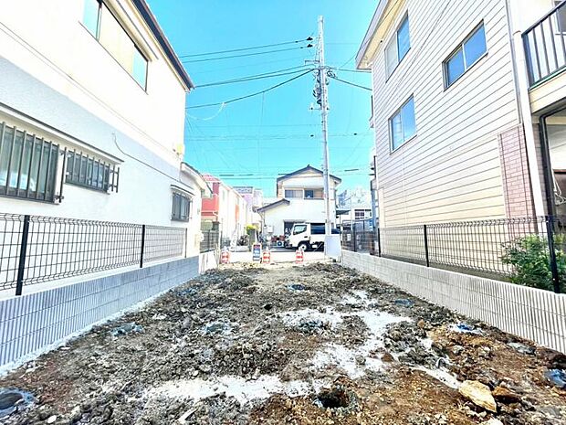 同じ工務店の完成見本や同ボリュームの完成物件もご案内しておりますので、お気軽にお問い合わせ下さいませ。(2/19)