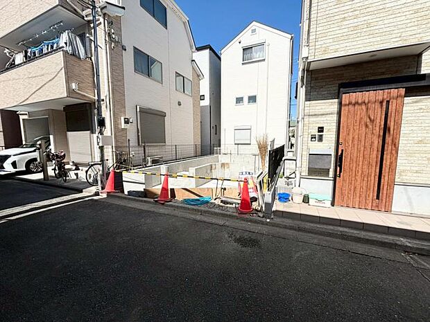 この場所だからこそ叶えられる開放感、「陽光を取り入れた住宅」です。是非現地でご体感下さいませ。