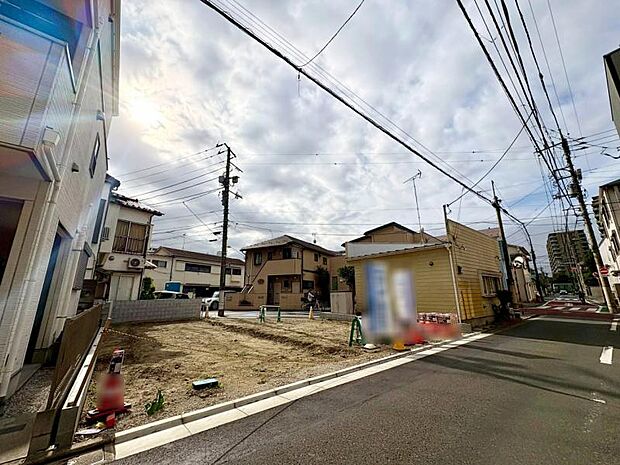 前面道路を含む現地