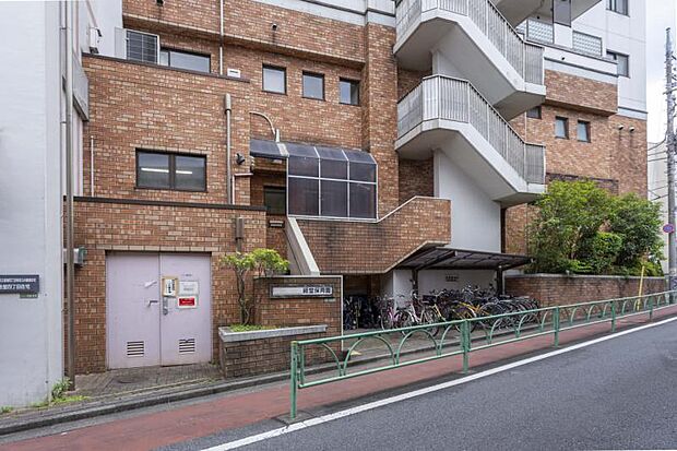 経堂保育園 370m