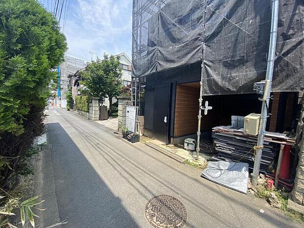 更地の状態をご覧頂くことで、隣接した環境をしっかりとご確認頂けます。