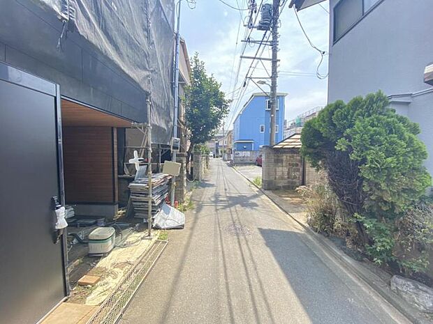 同じ工務店の完成見本や同ボリュームの完成物件もご案内しておりますので、お気軽にお問い合わせ下さいませ。
