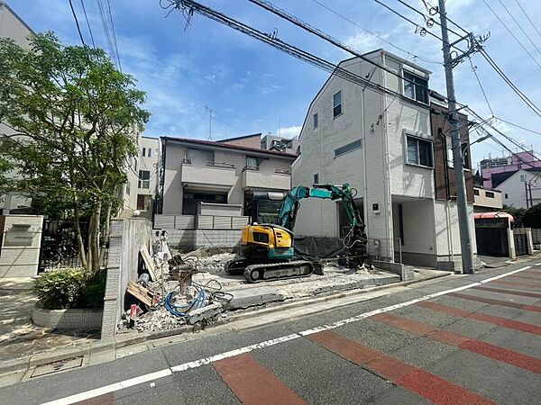 お好きなハウスメーカーで建築可能となっております。解体費がかからず、建築スケジュールと総額が立てやすくなっております。